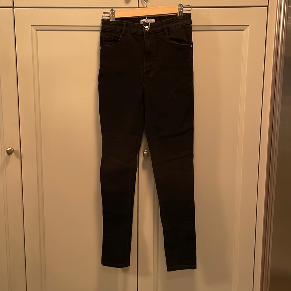 Zara woman’s 5 pocket black skinny stretch jeans